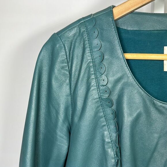 HINGE Women's Scalloped Zipper Front Soft Leather Jacket Teal Size Medium - Picture 5 of 14